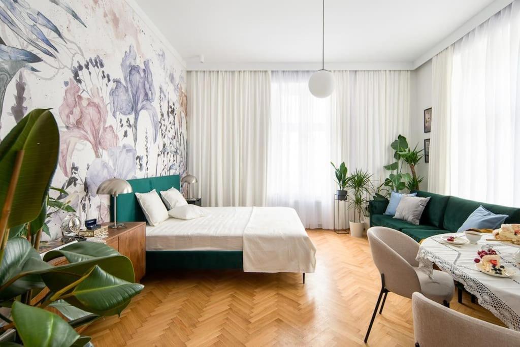 Green Oasis In The Centre Apartment คราคูฟ ภายนอก รูปภาพ