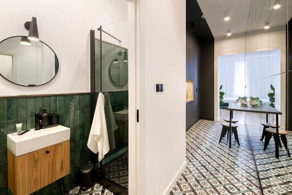 Green Oasis In The Centre Apartment คราคูฟ ภายนอก รูปภาพ