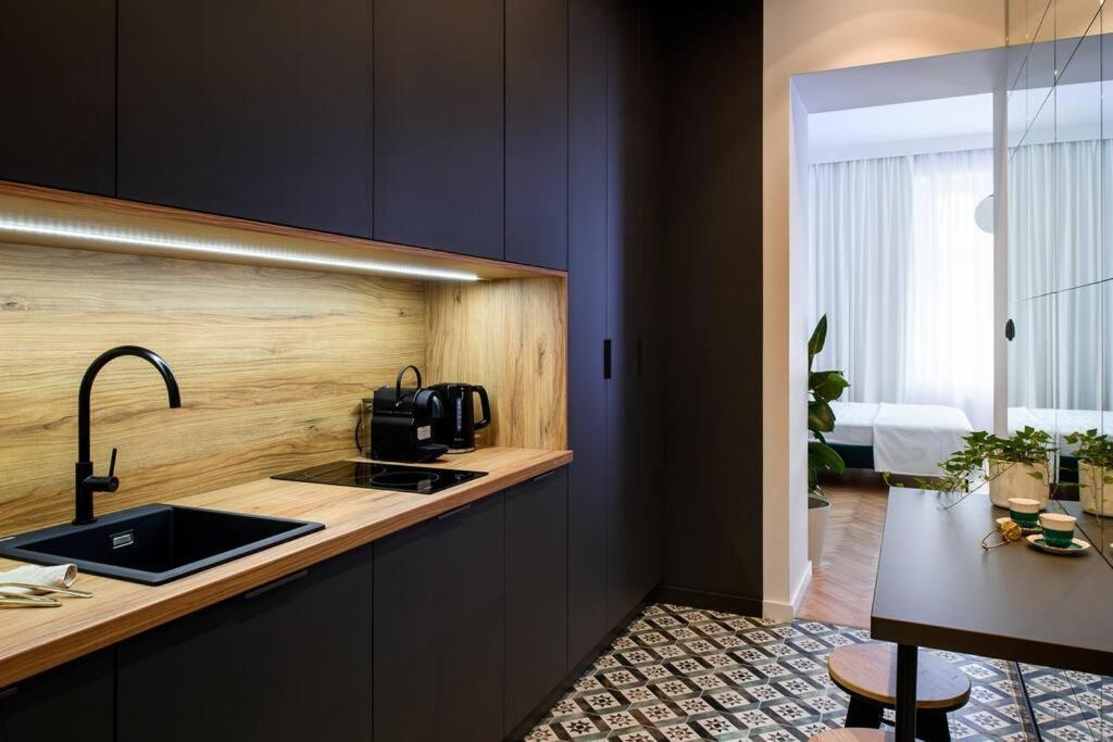 Green Oasis In The Centre Apartment คราคูฟ ภายนอก รูปภาพ